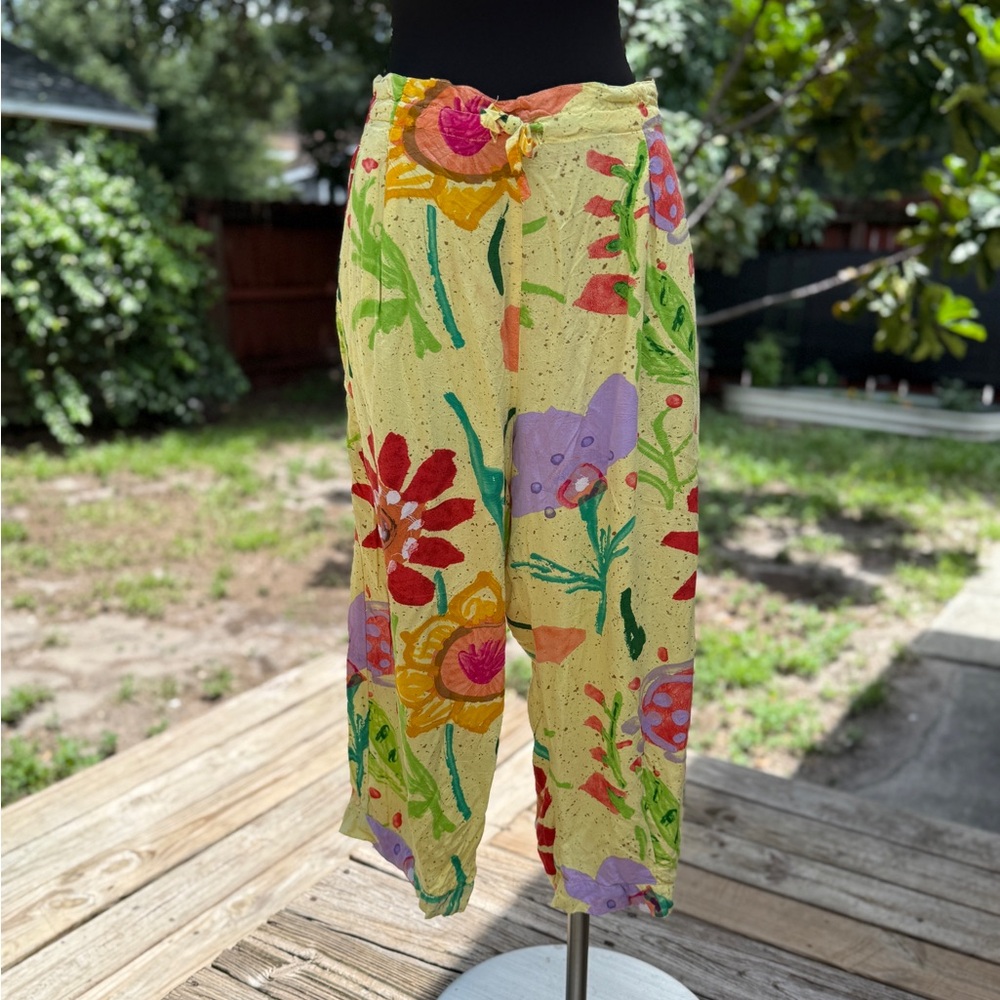 Vintage Jams World abstract floral flowy capri pants